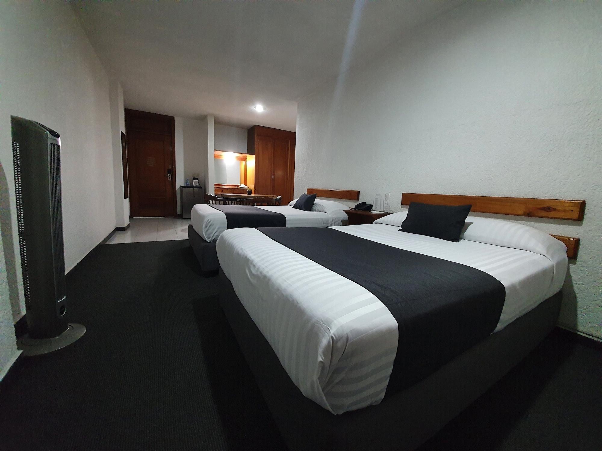 Estanza Hotel & Suites モレリア エクステリア 写真